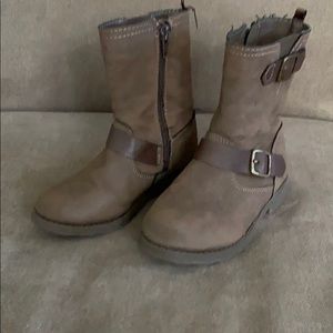 Carters sz 11 girls brown leather buckle zip boots